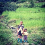 niños nepalíes