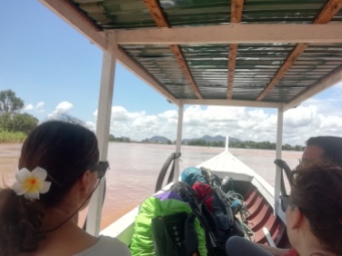 Navegando hacia 4000 islas Champasak, Laos